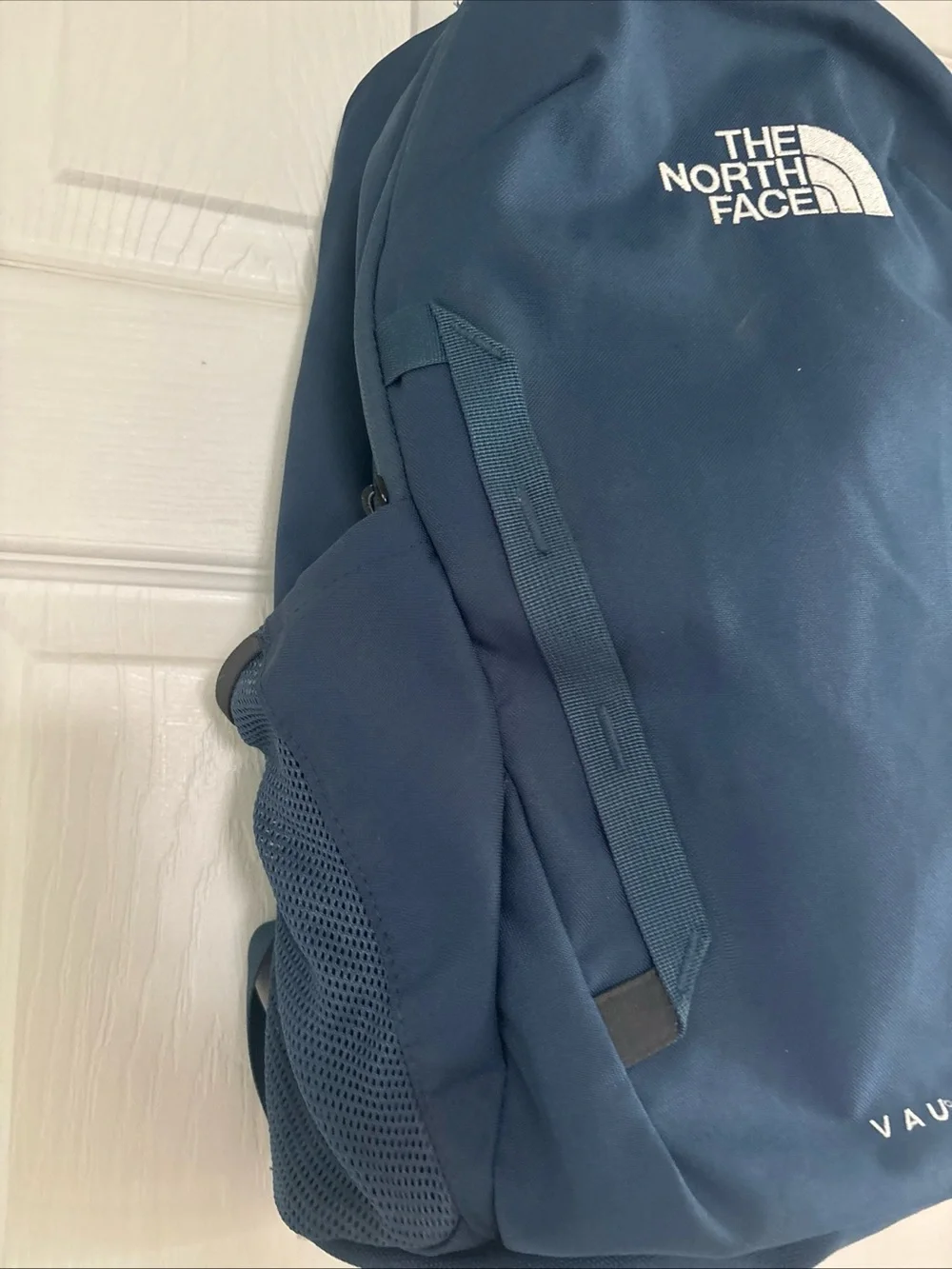 EUC THE NORTH FACE Vault Backpack - Blue Adjustable Padded Shoulders Unisex